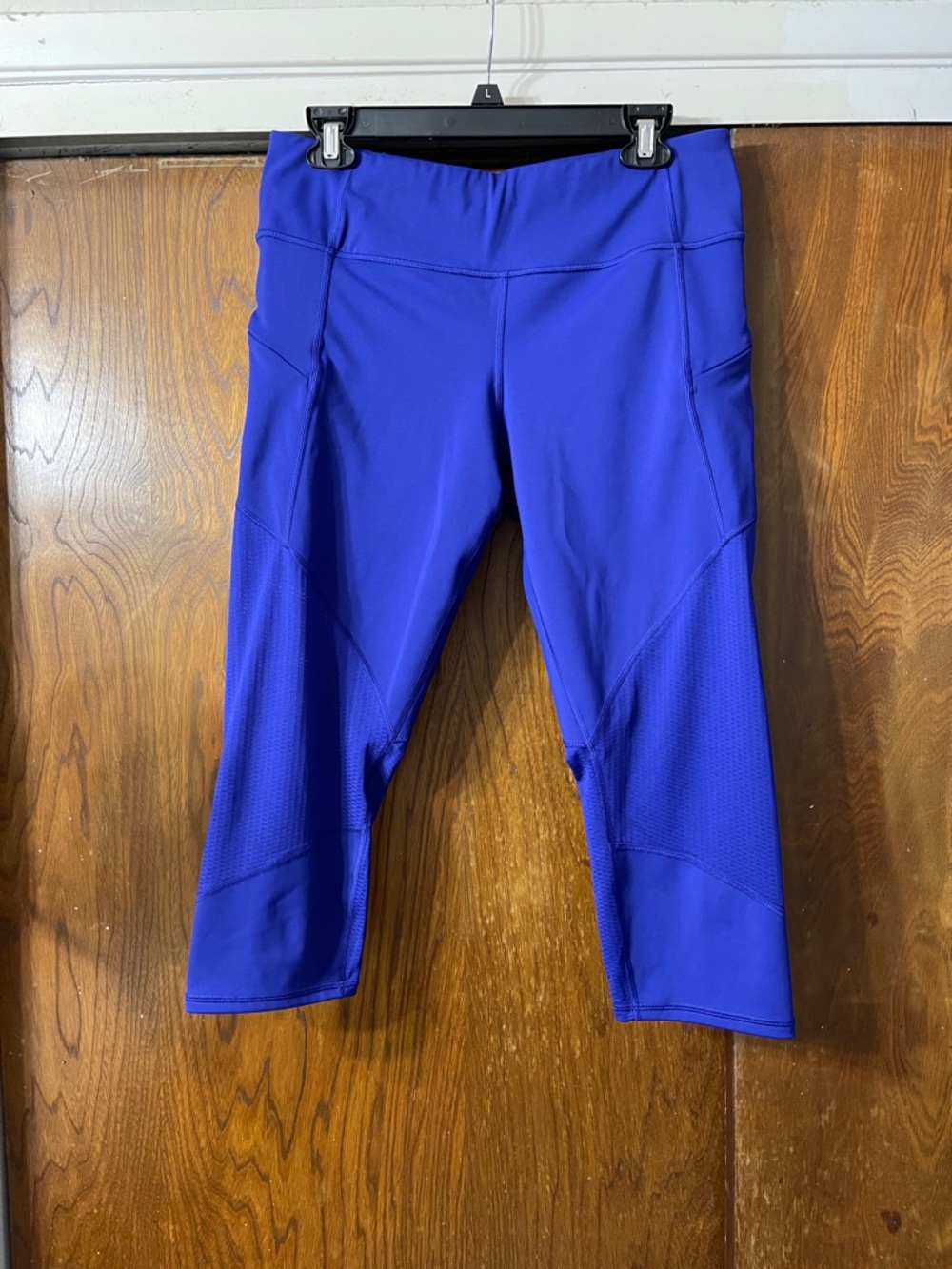 Athleta Performance Capri Leggings